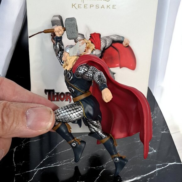 Hallmark Keepsake Ornament Thor 2011 Marvel the Avengers Comics MIB Hero - Picture 4 of 16